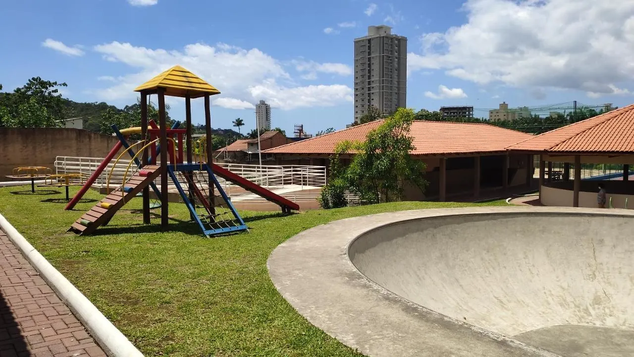 Apto Climatizado Em Condominio Perto Da Praia Itapema Brazil
